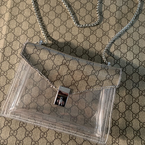 crossbody - Picture 3 of 3